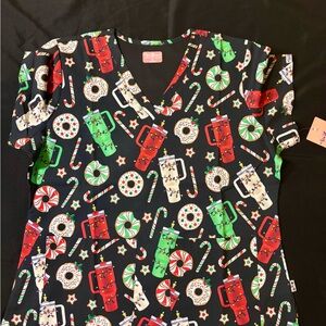 Scrub Top with Holiday Print